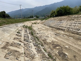川原川の状況（土砂撤去後）の写真