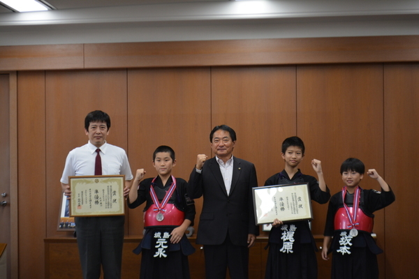 先生と選手と原口市長