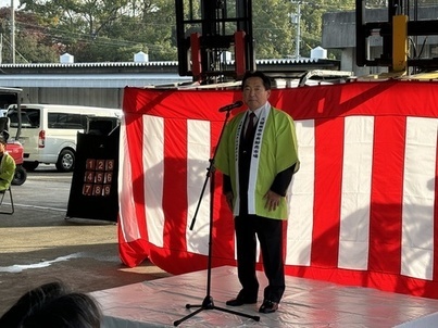 挨拶する原口市長