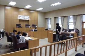 夏休み裁判所子ども見学会の画像